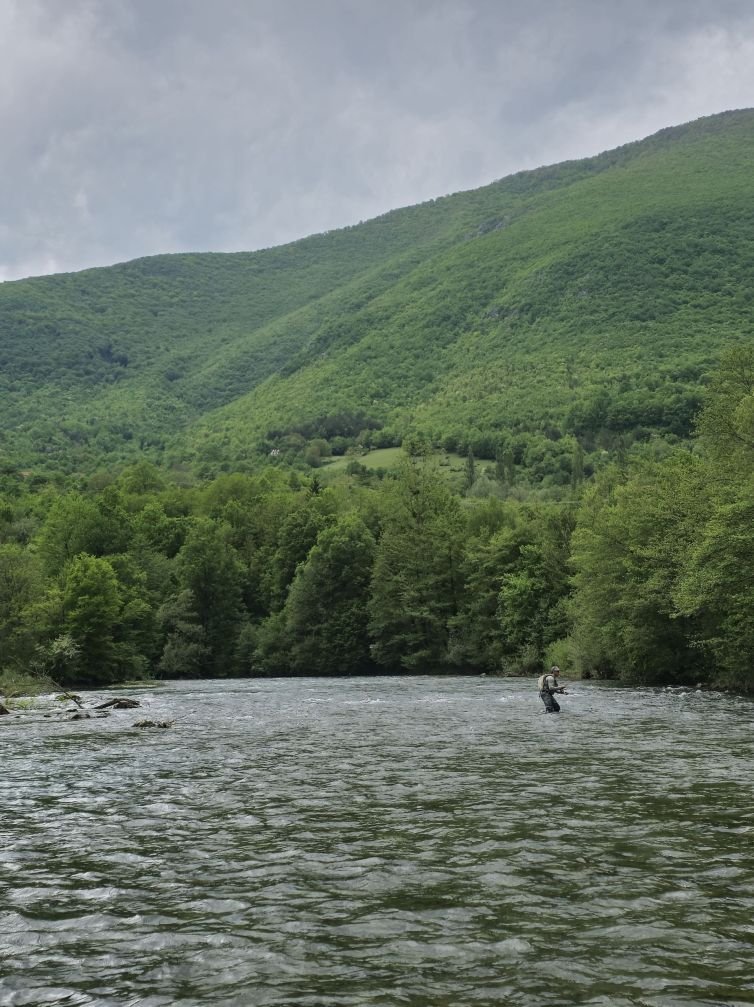 sana-river-flyfishing