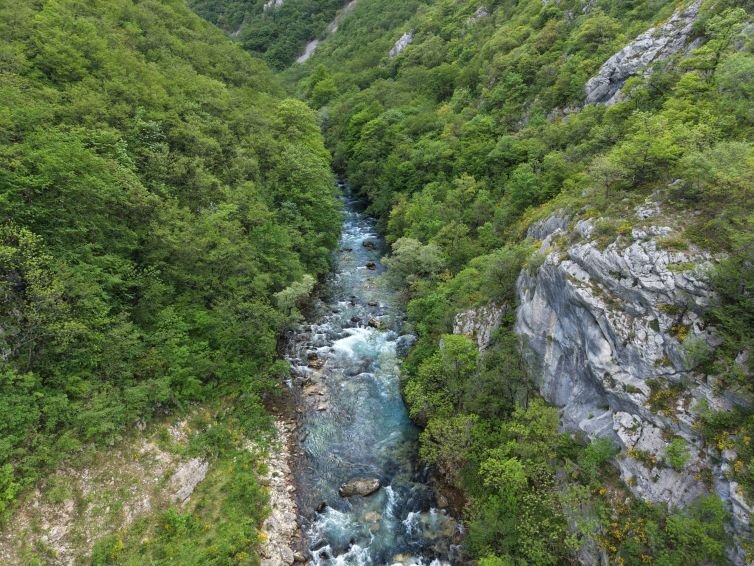 bosnia_river