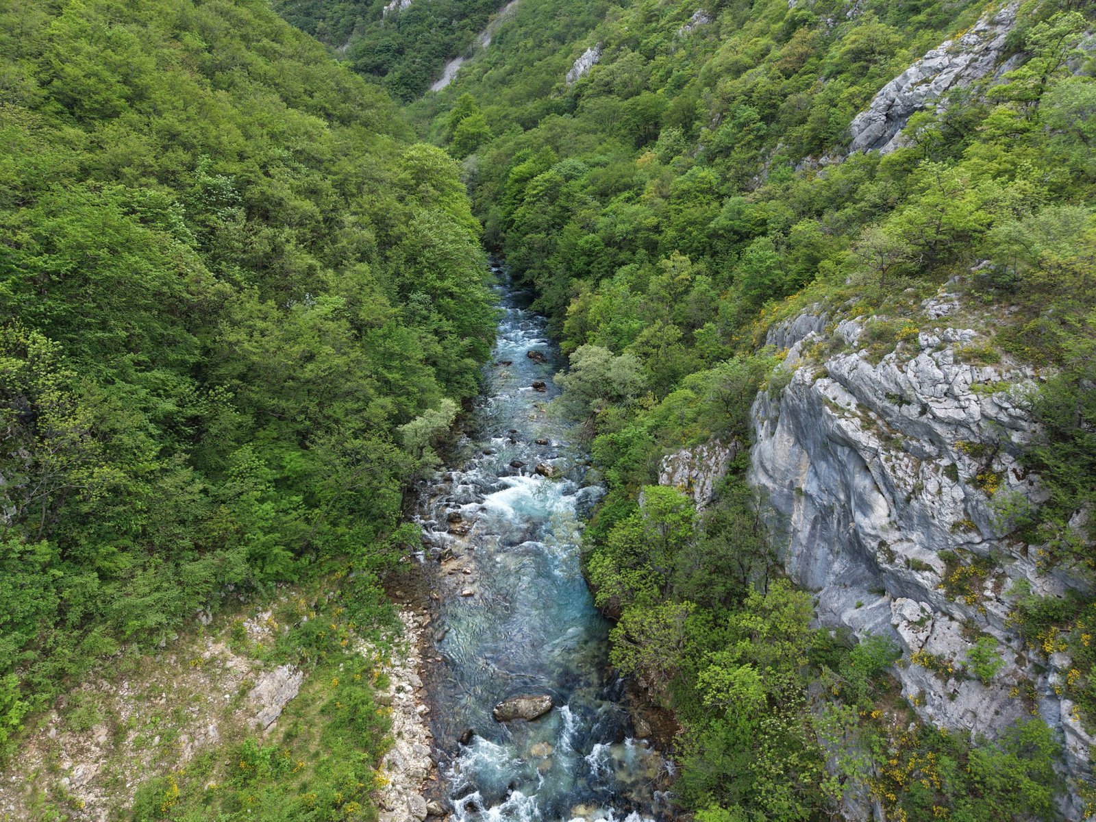 bosnia_river